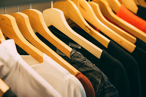 Advertise your online, home based or storefront apparel store to local area customers.